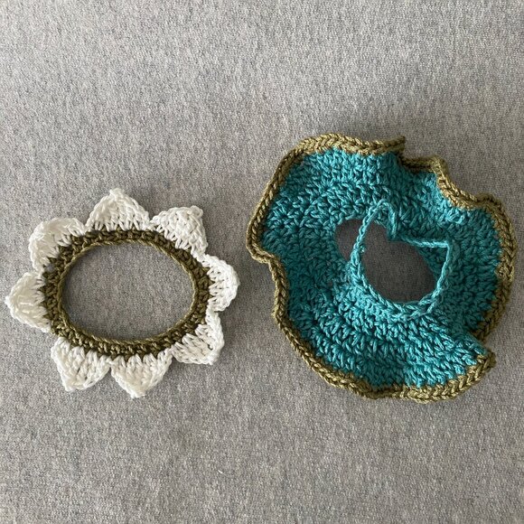 Handmade Crochet Sunflower Blue Green White Outfit for 17cm Doll 2-Piece Set - Picture 7 of 7